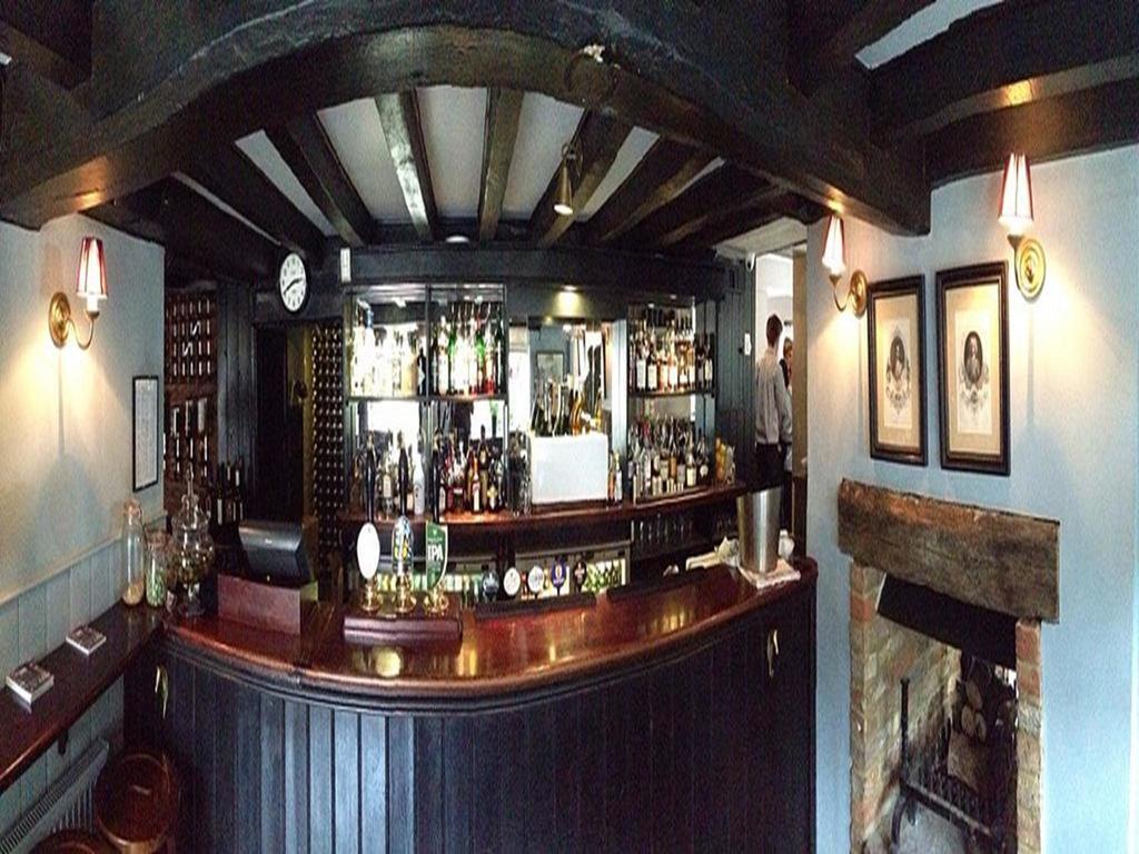 The Black Horse Fulmer Bagian luar foto